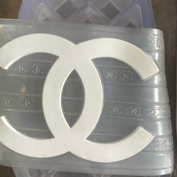 CHANEL CLEAR CC LOGO SLIDES - size 39-40 - Picture 15 of 15